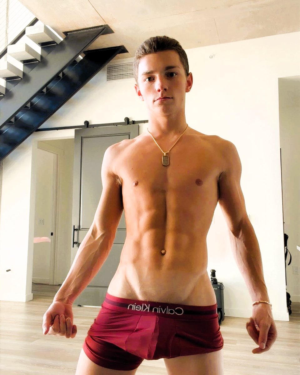 MediaBoys18SFW's tweet photo. #twink #cute #gay #boy
Cortesía de ➪ https://t.co/gwFKpmajBL https://t.co/hrma4eaICS