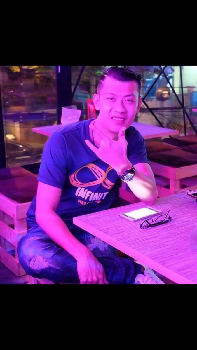 DjBboy198023's tweet photo. @CarliBenzini ชื่อ B อายุ 46 สถานโสด อยู่กรุงเทพฯ https://t.co/JuriYuVV8O