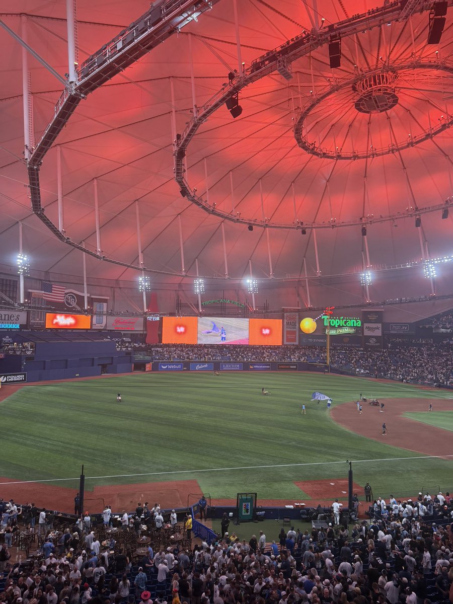 Virg_nyfl's tweet photo. Scored a playoff 1 hitter and saw a Dome Run #DOMELIFE https://t.co/HIn54hM2xB