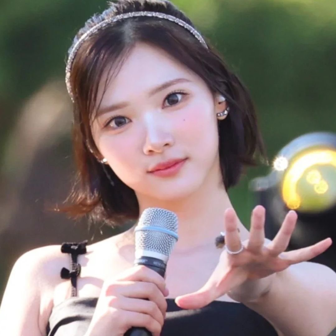 jiwoobase's tweet photo. princess 🍨🪽 https://t.co/50OjGFyJKx