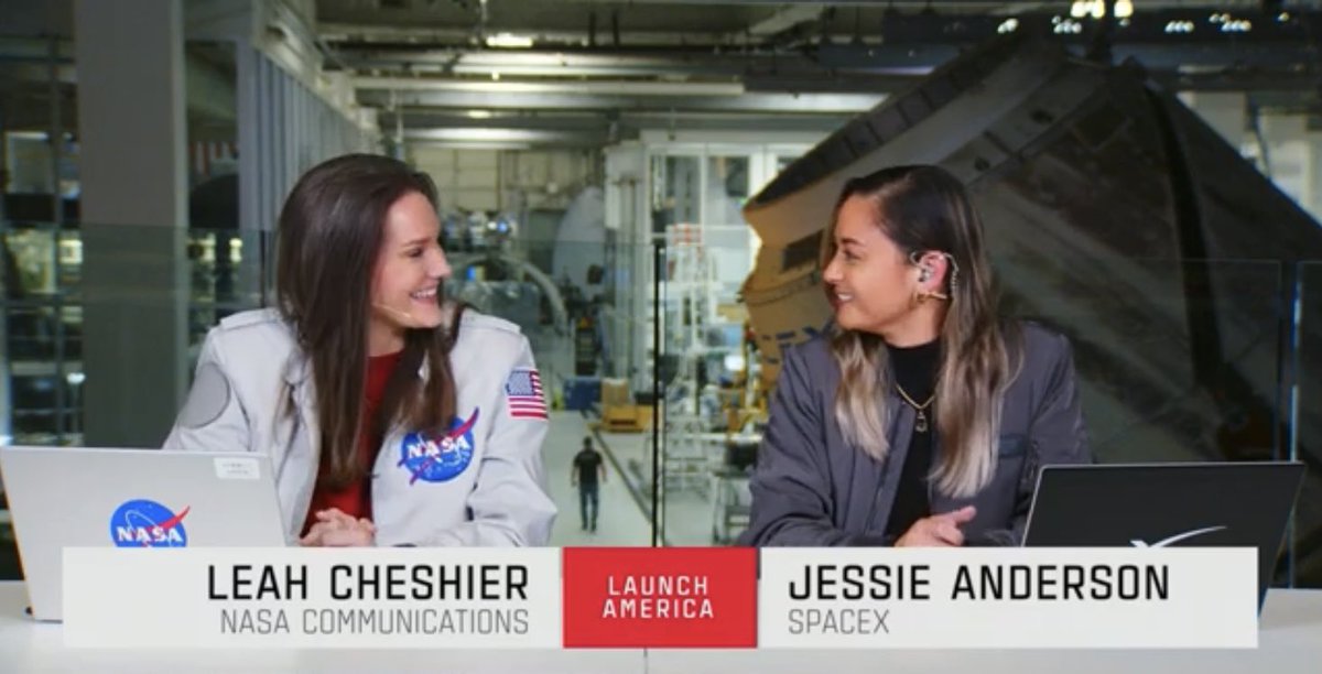 LeahCheshier's tweet photo. Some things never change. I always enjoy working with @whoisheartbreak! 6 years of missions under our belts — late nights, early mornings, a lot of laughter. Pretty cool to grow up in the world of human spaceflight together. https://t.co/mb8DDmw089