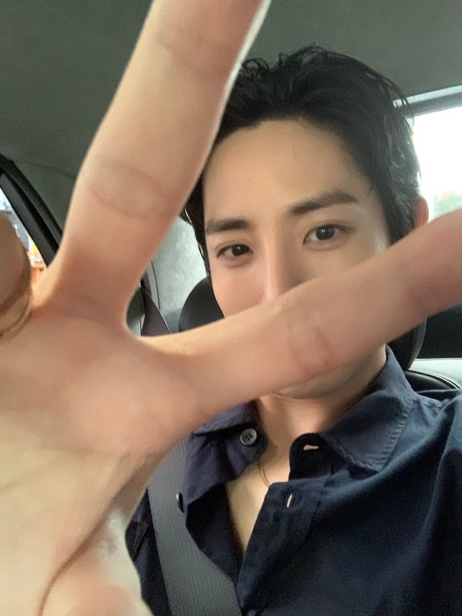 jiyongburger tweet picture