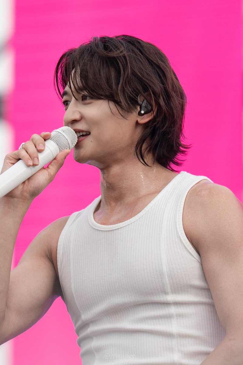 jyuninee_'s tweet photo. 261003 스엠런

#민호 #MINHO #SHINee https://t.co/6tVRaHwSqn