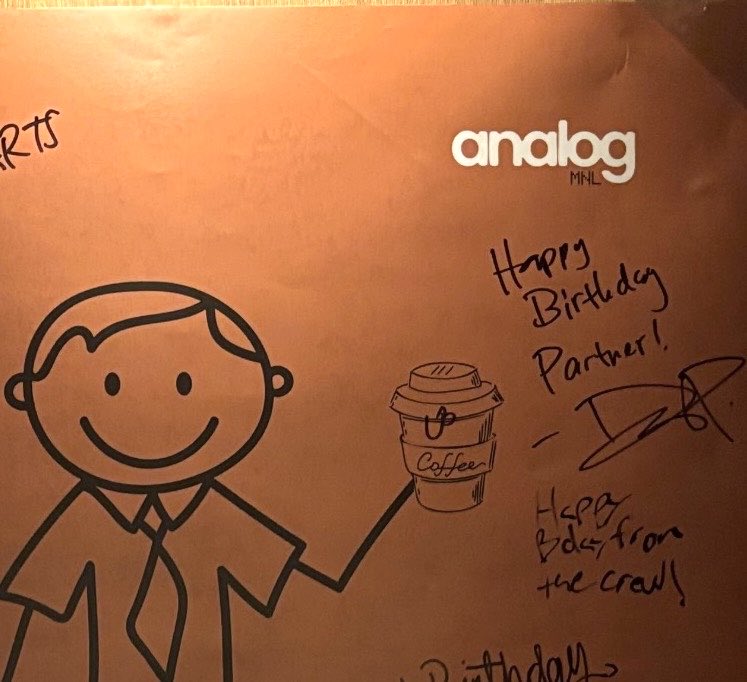 A_itsme__'s tweet photo. Francis T. had his birthday celebration at Analog last night. Spot Donny’s message on the message board. 👀

#DonnyPangilinan https://t.co/XQUdHw9bUl