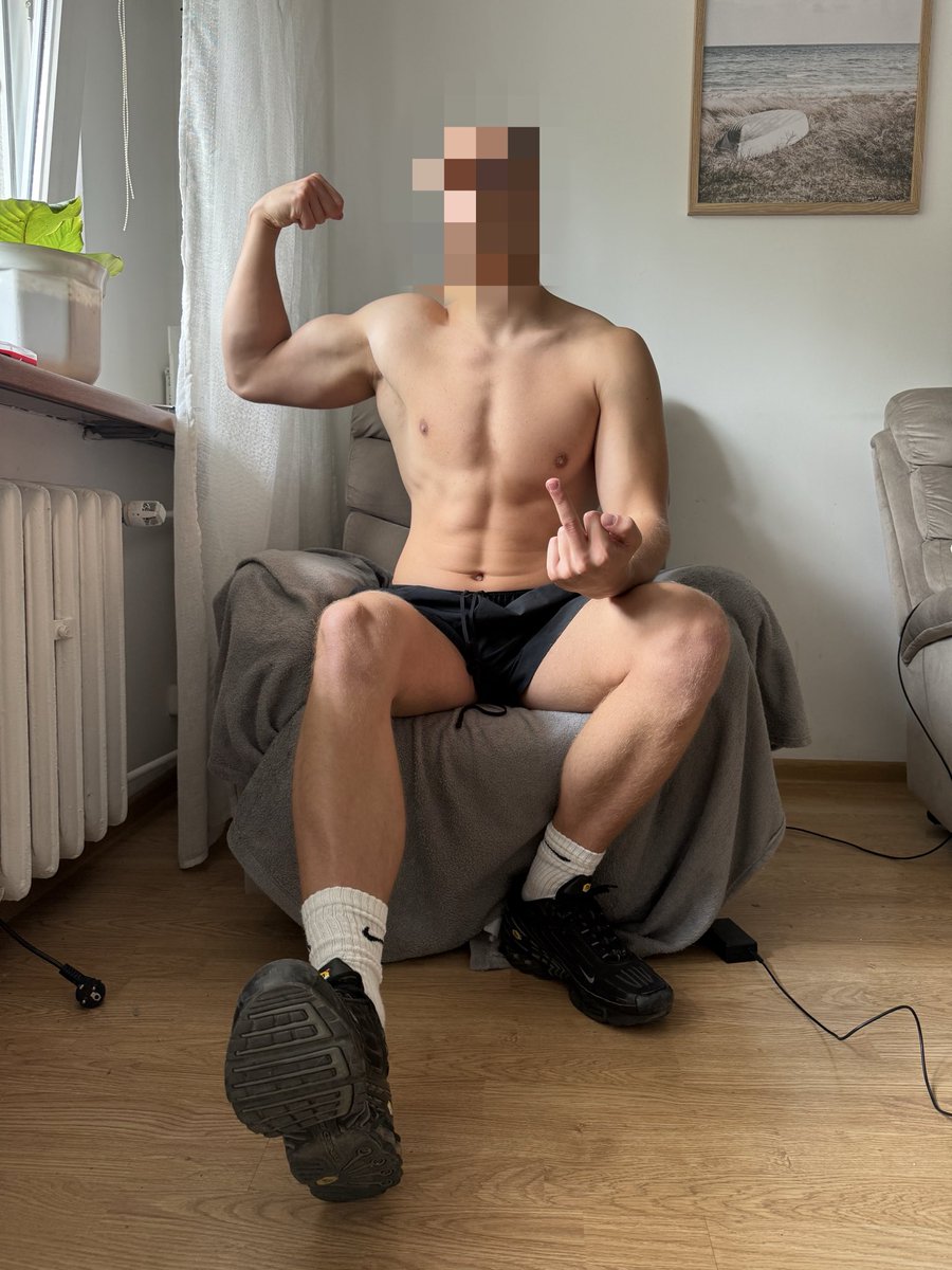 alpha_wiktor tweet picture