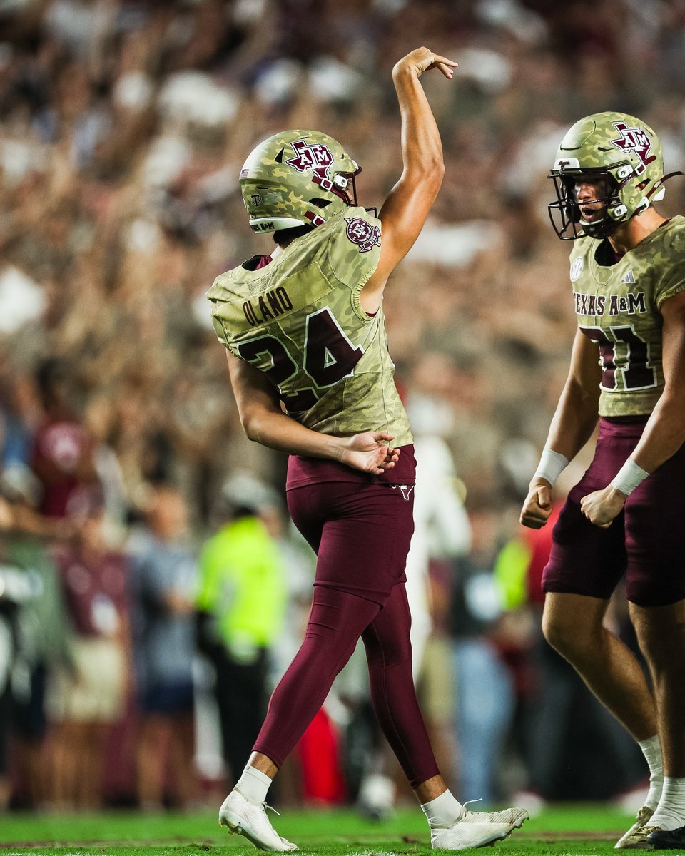 AggieFootball's tweet photo. DAVID OLANO

6-for-6 to start the season: First Aggie kicker since 2018
57-yards: Longest made Aggie field goal since 1999 https://t.co/nwznB1lYQr
