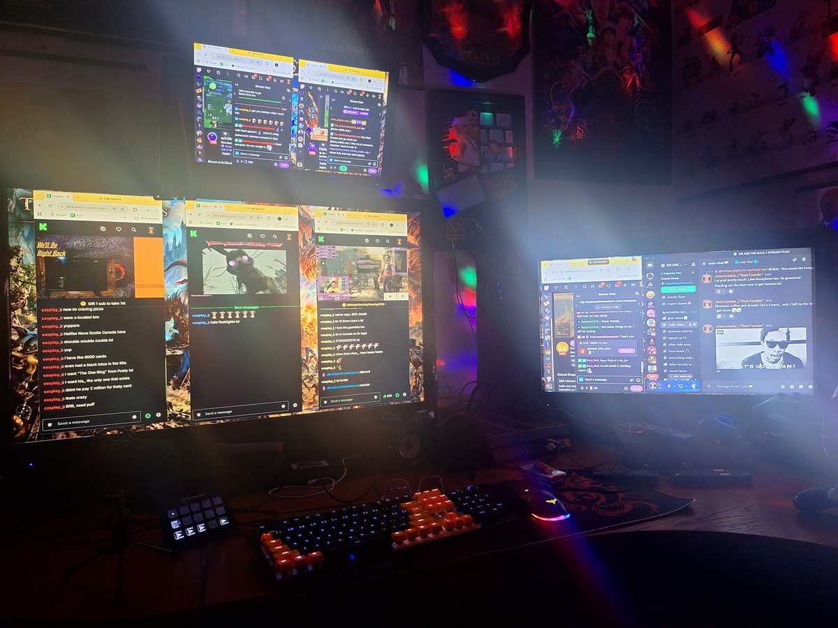 AttackJmac's tweet photo. Just another night doing what I love. Supporting streamers like myself. 3 on Twitch and 3 on Kick. Plus 15 discords. This is my peace. https://t.co/VjKOgr4QSC