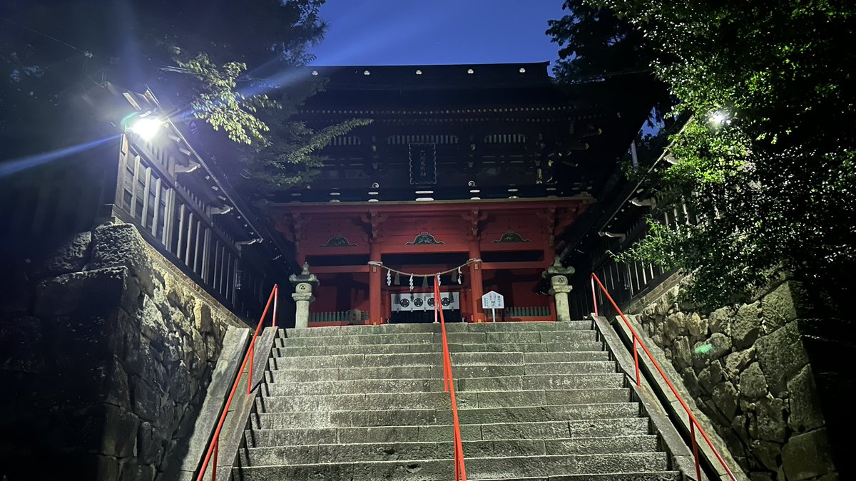nmikipan7's tweet photo. 昨日の午後はこの神社、夜はこの神社でした⛩️
ハードモード！！！
今日も忙しいぞーーーがんばるぞーー！！
配信は行けても潜りになります😖 https://t.co/59li6tdG90