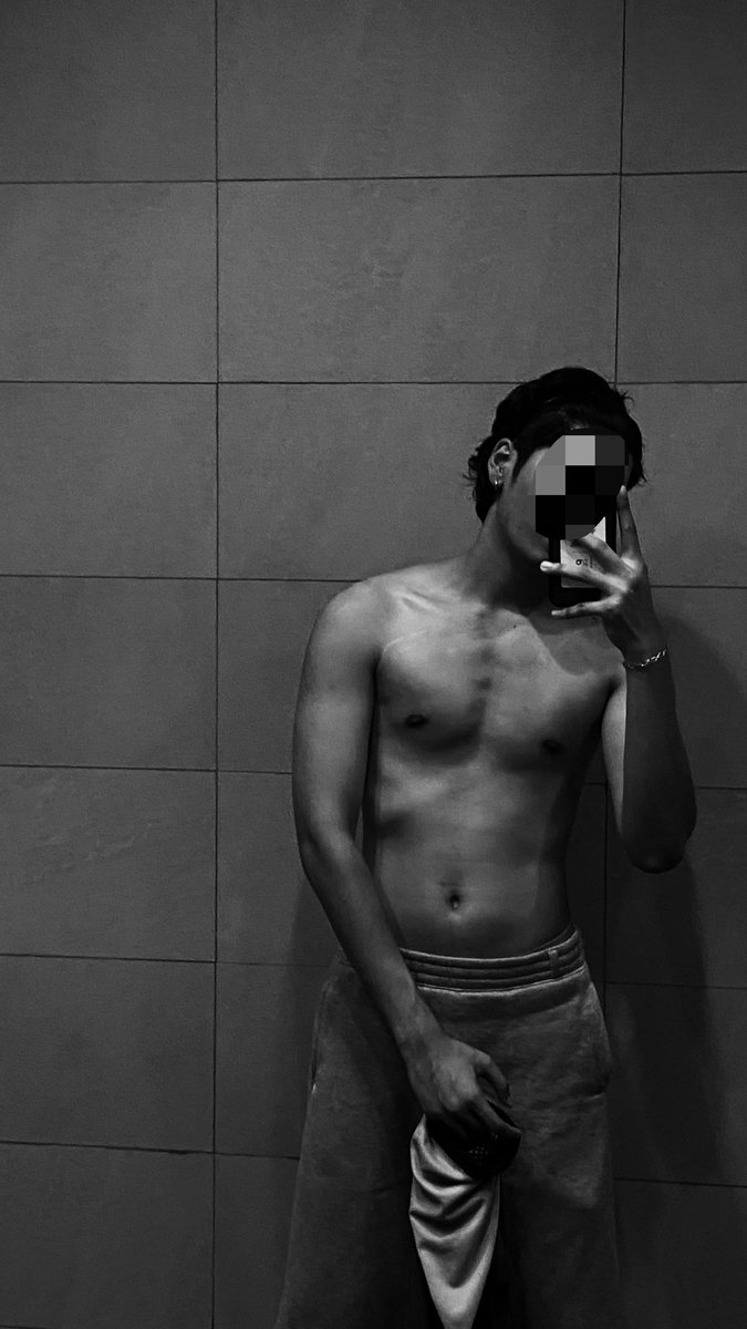 bean_one15366's tweet photo. ตึงไปหมด #พระราม9 https://t.co/RMcYn4v4w8