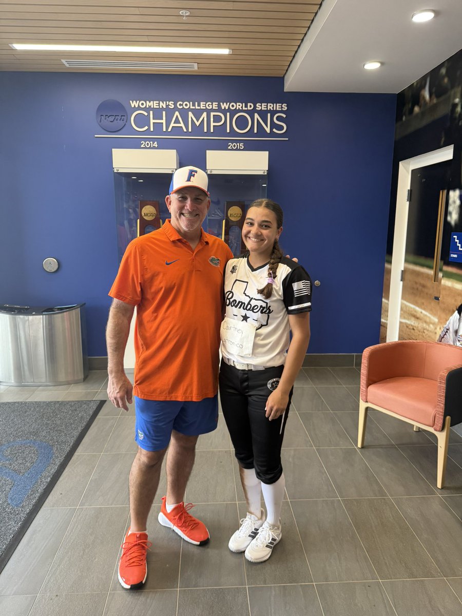 CourtLatronico's tweet photo. Weekend in Gainesville and another great visit! Lots of helpful feedback and amazing instruction! Thank you @_TimWalton and @Coach_AT Go Gators 🐊 
@dale_serie 
@rshawn7520 
@KristiMalpass 
@vasquezmarky 
@bombercoach 
@16UAcademy https://t.co/1DGaWkdR1O