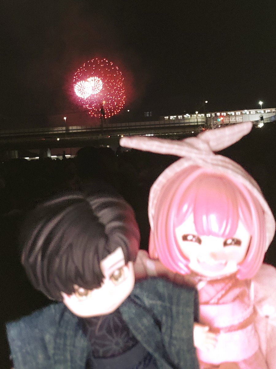 yukirei_li's tweet photo. 花火大会🎆🎆
I got some really pretty shots 🥺🥺🩵
#springsnow https://t.co/TOZEfs91hQ