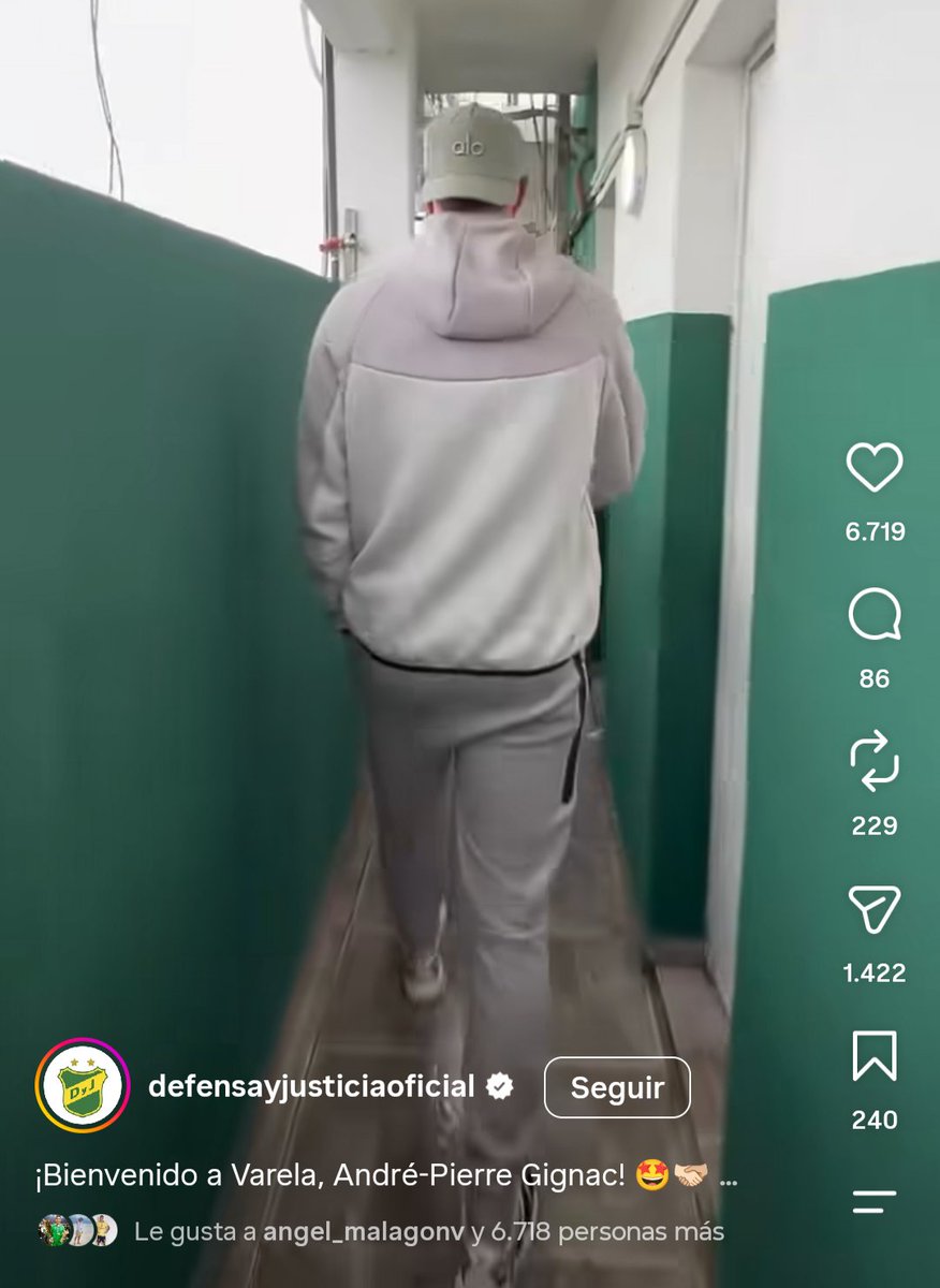 JVR_TRII's tweet photo. Ah cabrón, parece que Gignac fue vinculado a Proceso.

Con razón el club se llama Defensa y Justicia. https://t.co/VIx3Q76ilU
