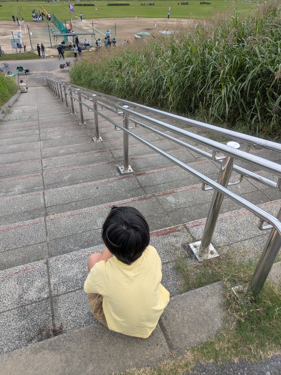 LX250V08's tweet photo. リハビリがてら、息子とジョギング https://t.co/uuShkcGqld