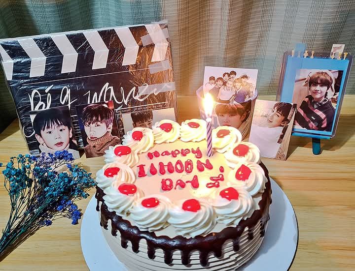 _ILLhooniie's tweet photo. This photo was 5 years ago... :')
Happy Ilhoon day ๐
#ilhoon #jungilhoon #ilhome @ilhoonmikal https://t.co/epqsNUiXVd