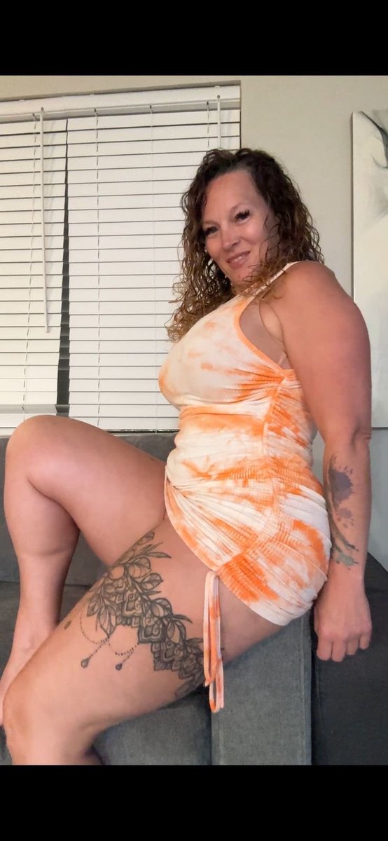 mikky_jane90428's tweet photo. Feeling funky 🥰🌰 https://t.co/NqUqGvklhI