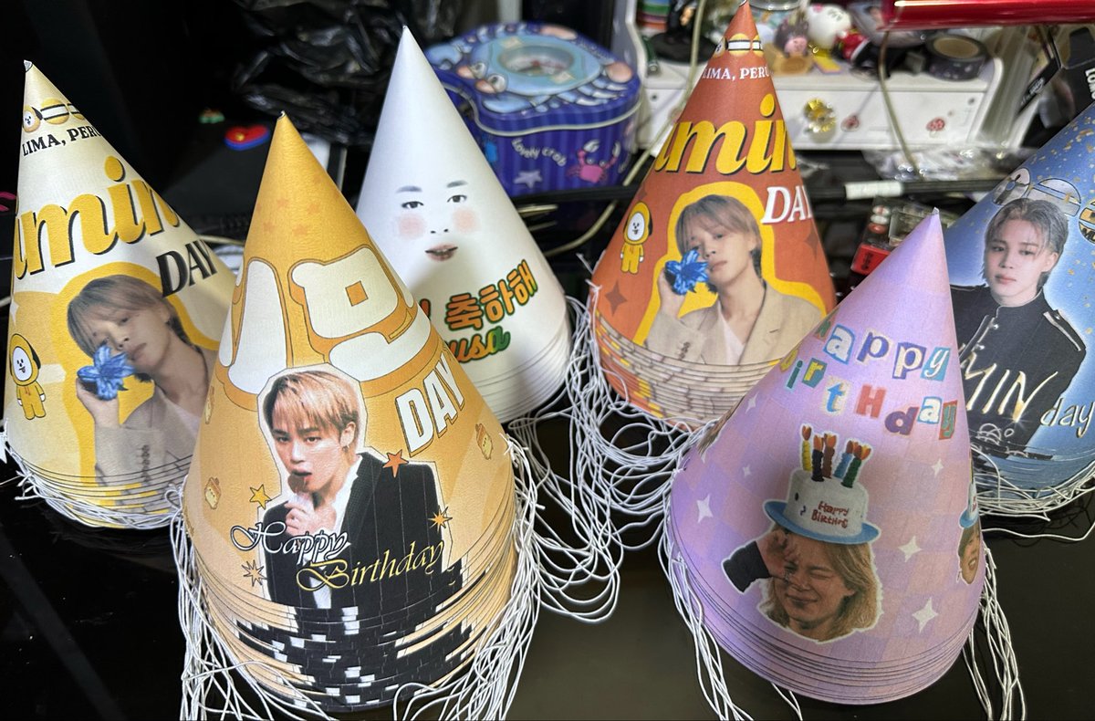 ibyjkoo's tweet photo. QUIENES VAN AL CUMPLEAÑOS DE JIMIN??! 🤸🏻‍♀️🤸🏻‍♀️🤸🏻‍♀️ https://t.co/OXv1h0lxzH