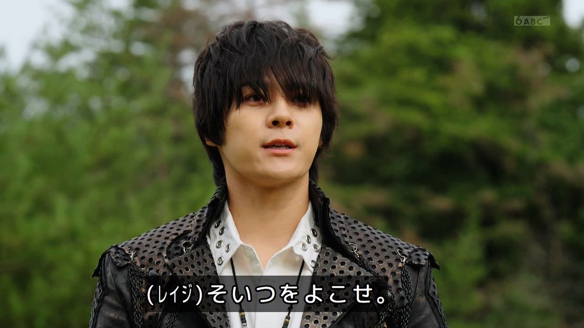 13Rider's tweet photo. 意訳｢悪い！シャウト。そいつは俺の大事な相棒なんだ！返してくれないか？そのまま返して貰うと問題あるし、ついでにお前に伝えなきゃいけないことあるからバトルしようぜ！｣
#nitiasa #OMEGAHORN #オメガホーン https://t.co/DjgVpGl1lU