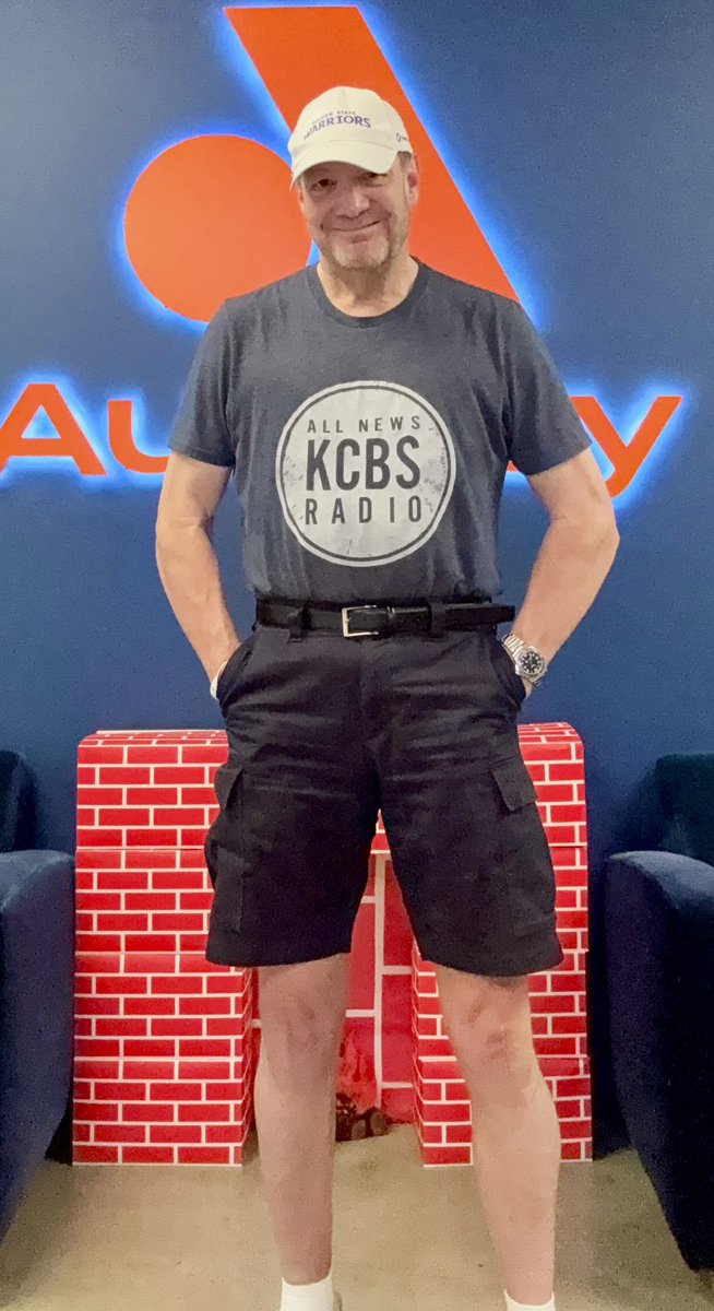 SteveScottNEWS's tweet photo. Hello and happy Saturday from @KCBSRadio! I’ll have news from 5-7pm and 9pm-12 midnight ET. 

You can listen live at 740AM and 106.9 FM, via the free @Audacy app, or tell Siri or Alexa to “Play KCBS Radio.” Thank you for listening! https://t.co/OGcseLn7eW