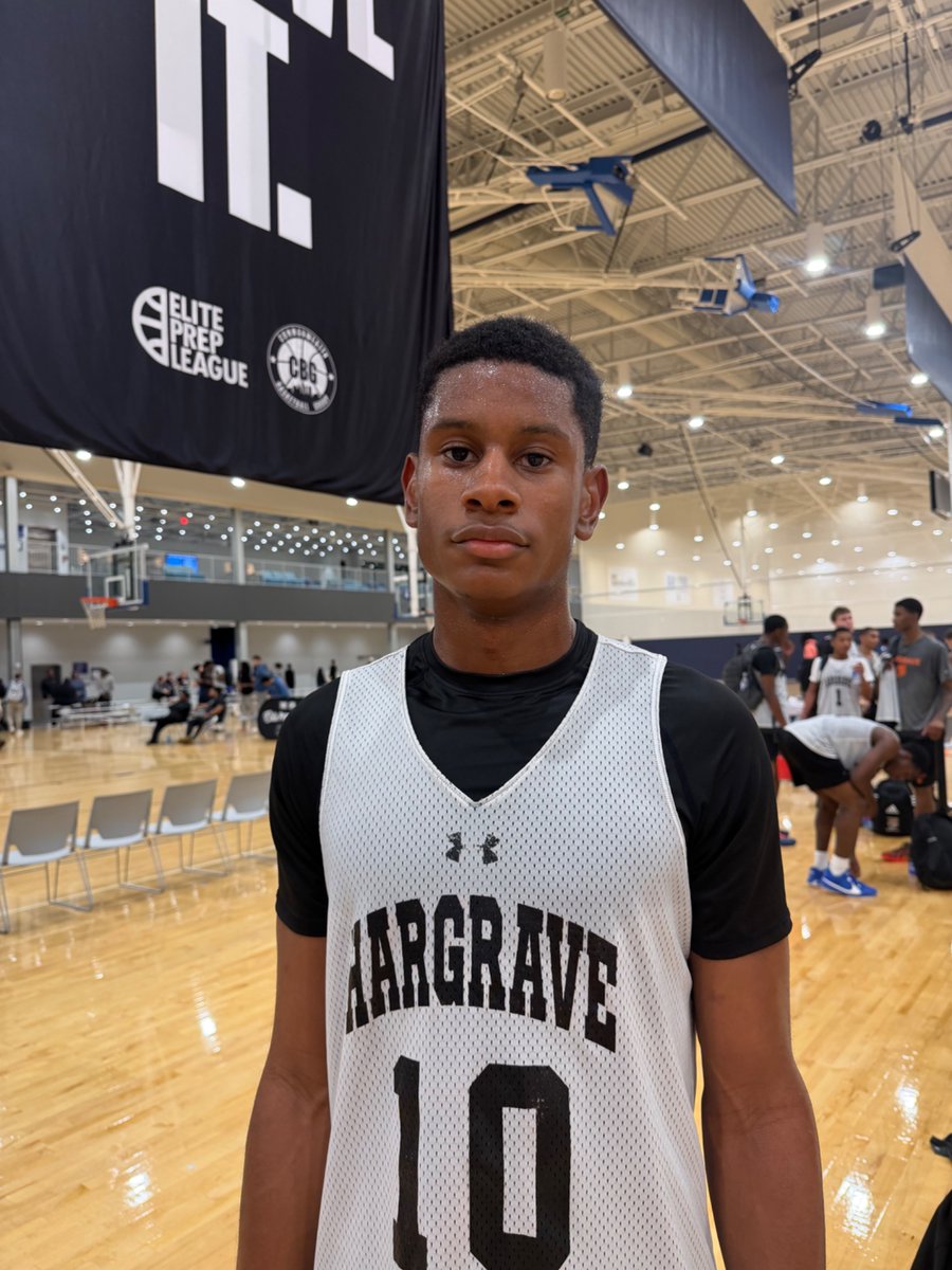theCBGLive's tweet photo. Bray Humming from Hargrave and Brayden Ragland of Highland led their respective teams in the Saturday nightcap of the JUCO Prep Showdown.
#CBG #RunIt https://t.co/0CUS033OUI