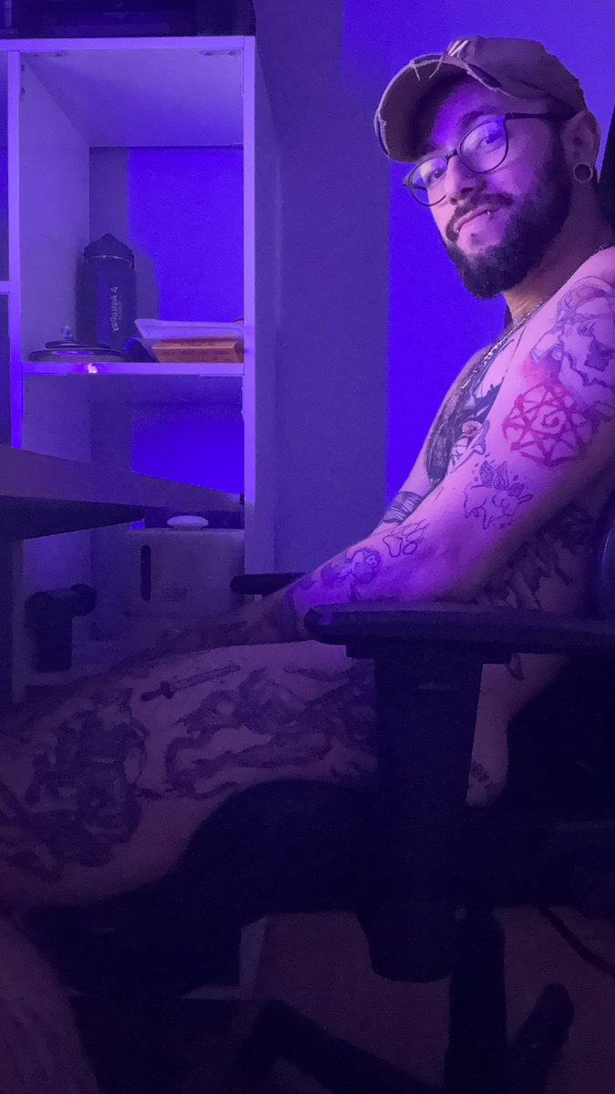 WolfyBxY's tweet photo. Preciso de mais tatuagens👉🏻👈🏻 https://t.co/UN2Px1fzxC