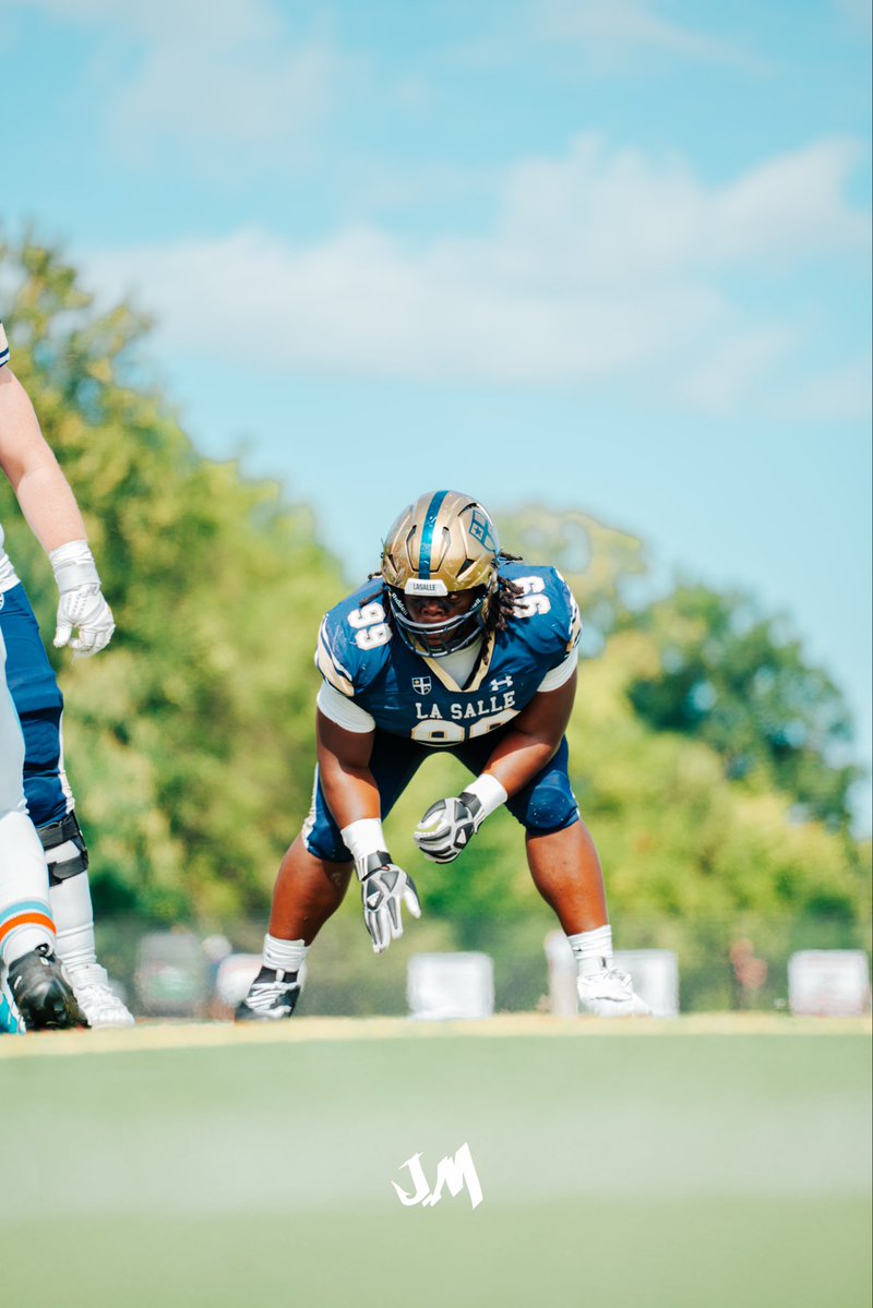 KyreeMitchell_'s tweet photo. Kyree Mitchell’s Midseason Tape, games 1-6 🔥🔥

https://t.co/APKbj7gKvy

@BrettGordonLSHS @LaSalleFball @EdOBrienCFB @adamgorney @BrianDohn247 @SWiltfong_ https://t.co/AQKqPLf4SK
