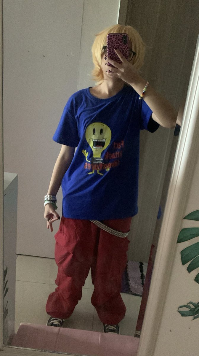 Seinisiz's tweet photo. gonna leave it here https://t.co/BjU9bT7940