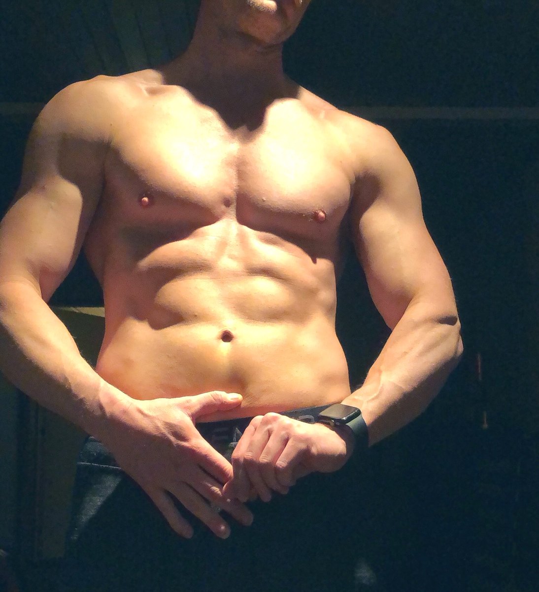 Guitarg3ek's tweet photo. Eat your veggies kids (: #naturalbodybuilding #fitness #gym #weightlifting #health #healthyheart #homegym #muscles https://t.co/5l6xS0kuch