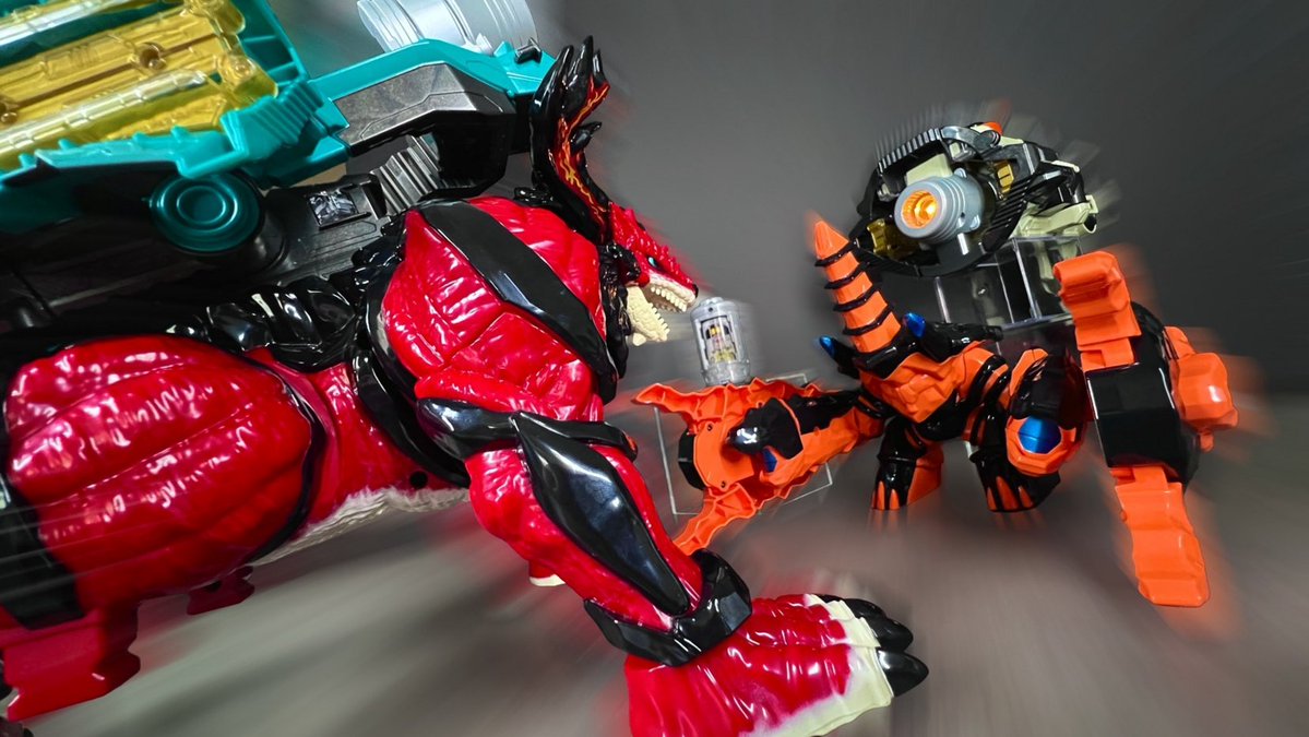 bandai_sentai's tweet photo. 角醒せよ、壁角

#角醒ハンターオメガホーン #ProjectRED 
#オメガホーン #OMEGAHORN https://t.co/XAYoqjzkKM