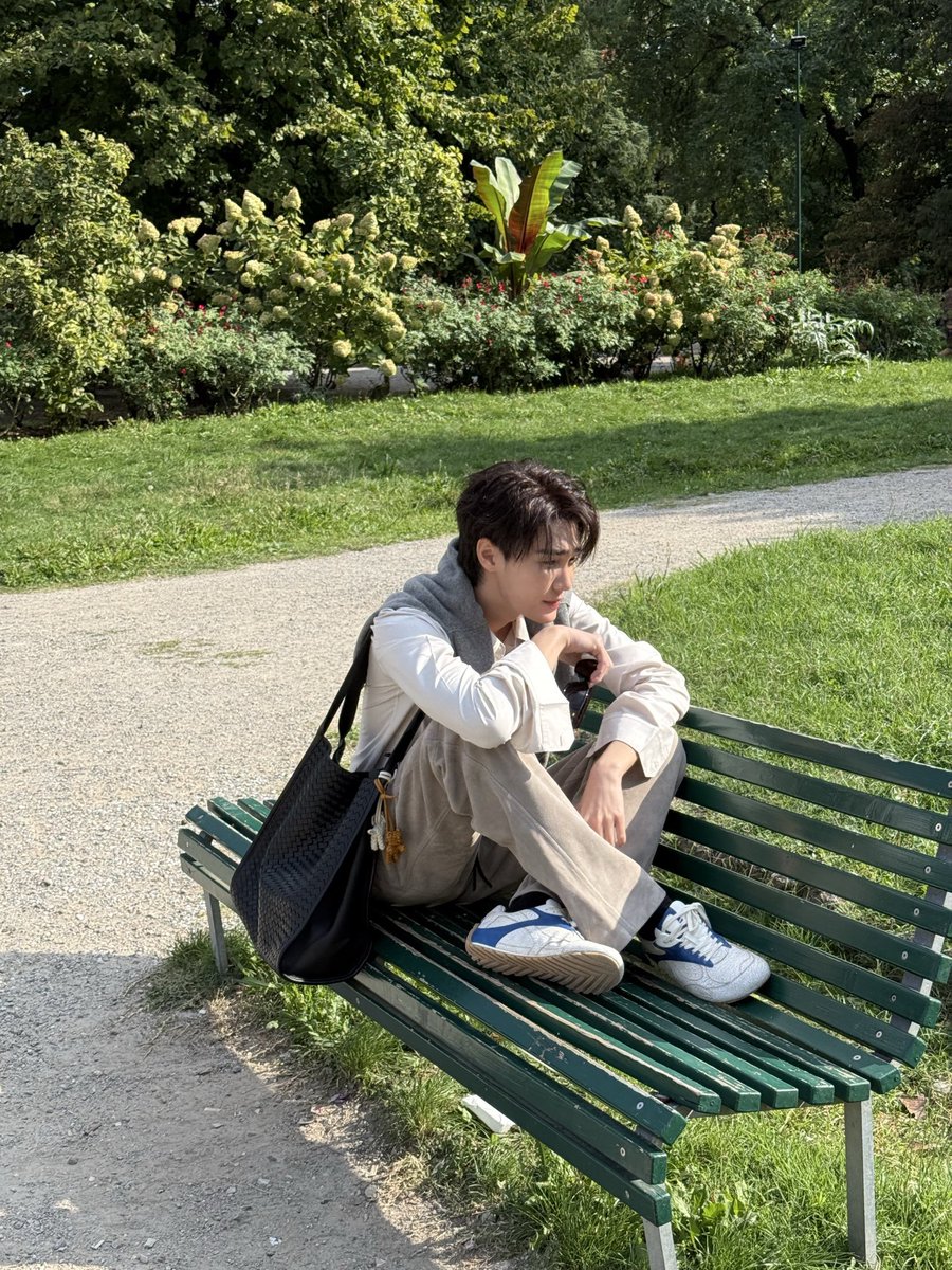 Dewjshu's tweet photo. The Summer I Turned Pretty, 
with Bottega Veneta (2026). https://t.co/4M87xAMhO5