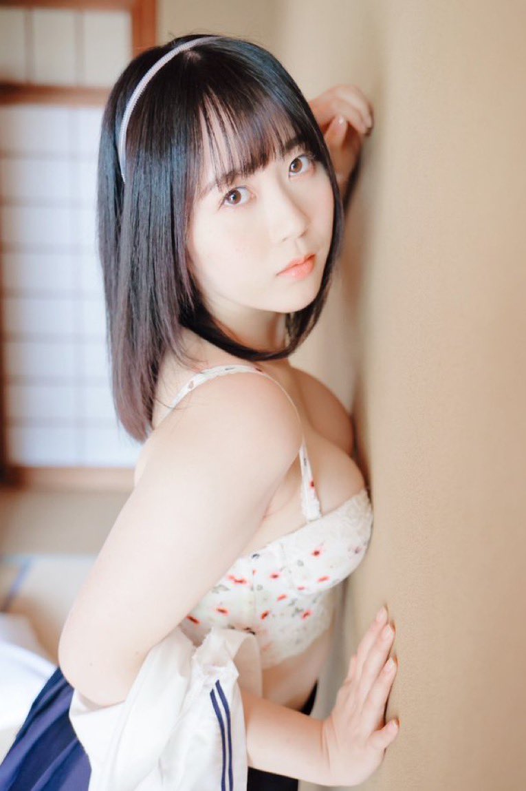 rayb77's tweet photo. ゆ◯のムチムチ体見てムラつく😭💦 https://t.co/QzDu1LBIKV