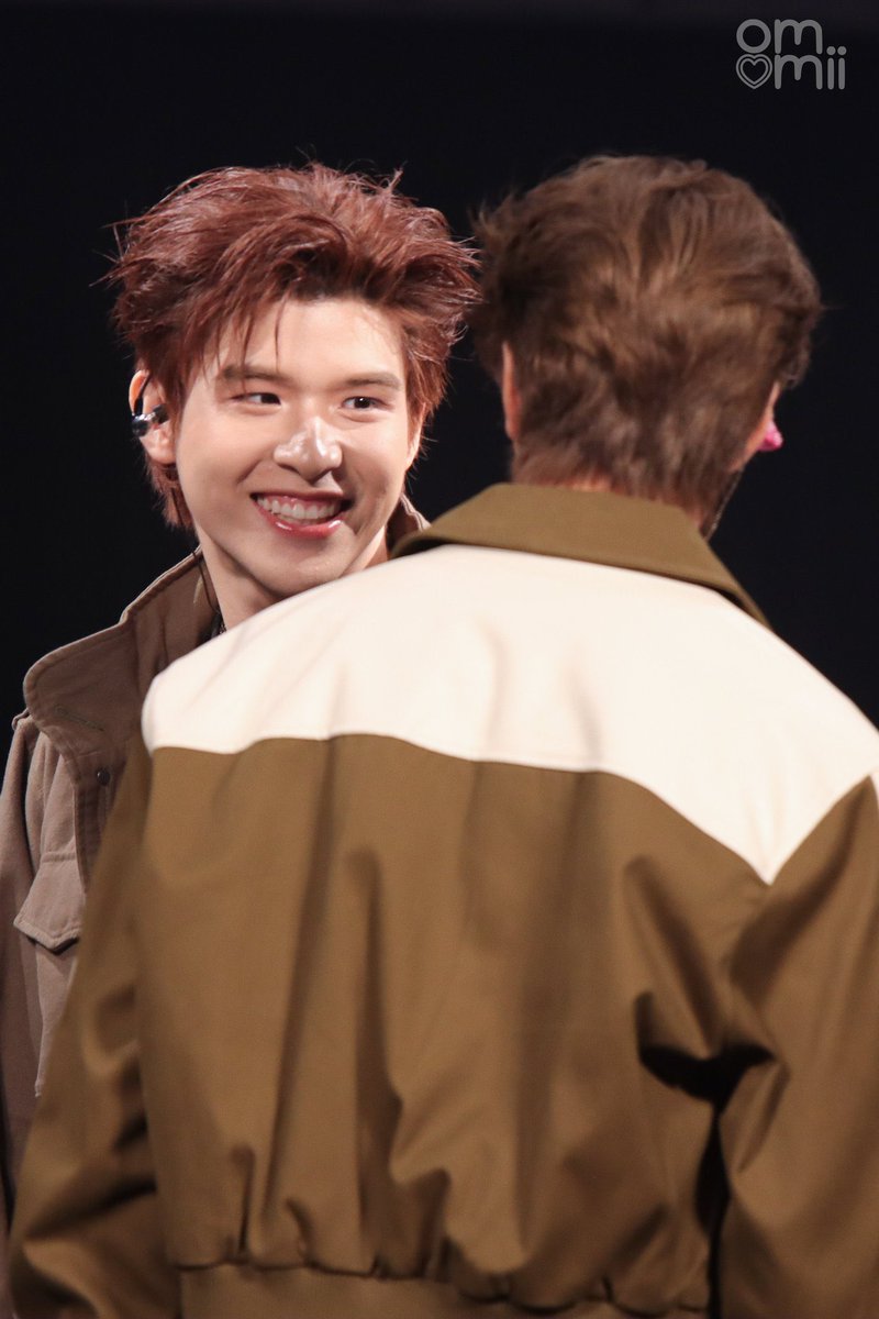 mmnhercrush's tweet photo. ภาพรวมสกนน in โตเกียวเมื่อวาน โตเกียวไส้หวานมั้ยไม่รู้ แต่ตาพี่กายหวานมาก พี่กายหนักอะ มองยัยนิตาเป็นรูปหัวใจ 💗___💗 อยู่อย่างนั้น https://t.co/in2x7GDFwl
