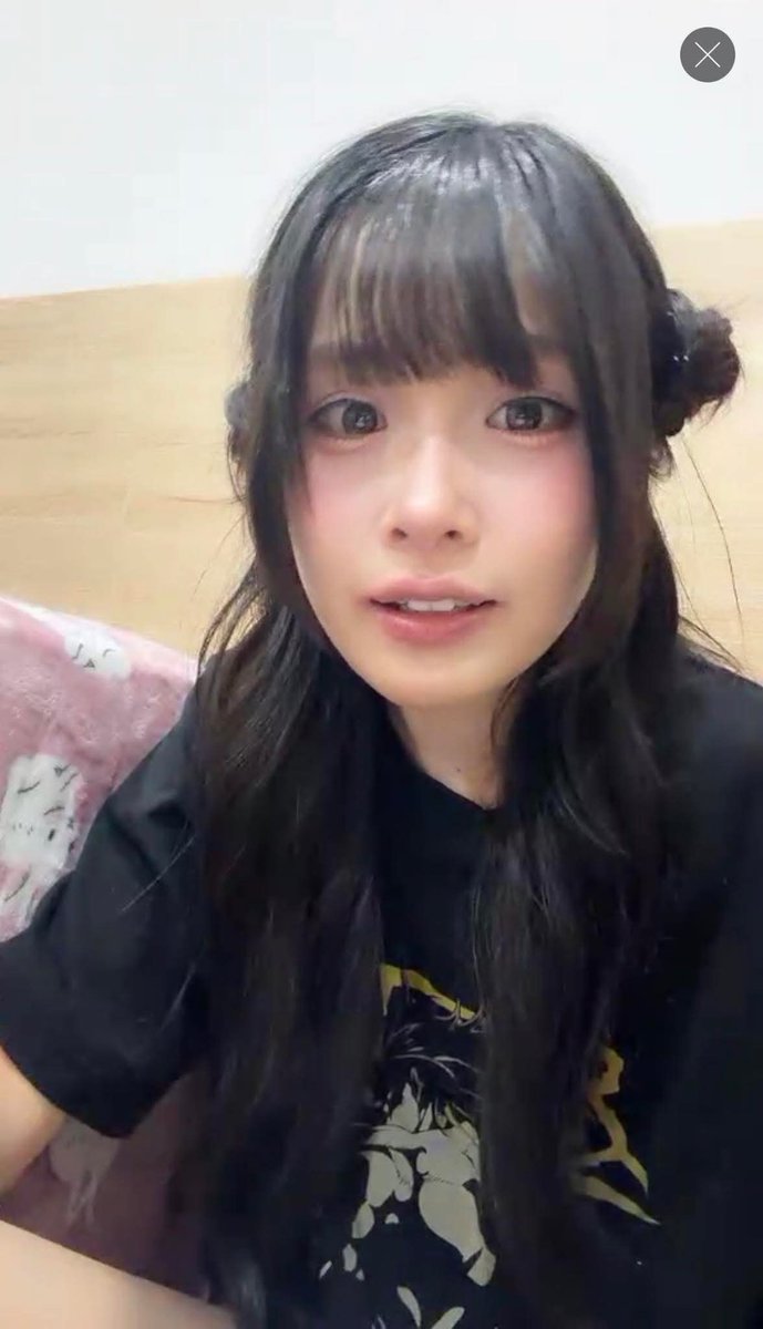 doobnk48tookwan's tweet photo. ไม่อยากยอมแพ้ #BNK48 #LBNK48

-จากคนที่ไม่ชอบเลข 4 แต่รู้สึกว่าเลข 4 ในตอนนี้มันเป็นเลขที่สำคัญมาก หนูก็ไม่อยากจะยอมแพ้ ยังอยากไปให้ไกลมากขึ้นกว่าเดิม อยากติดคามิ 7 ให้ได้
-เห็นเด็กรุ่นใหม่ติดกันเยอะมากก็ไม่อยากจะยอมแพ้ อาจจะรู้สึกท้อบ้างในบางครั้งแต่หนูไม่เคยหมดไฟกับการเป็นไอดอล https://t.co/m6ZzCAlARA
