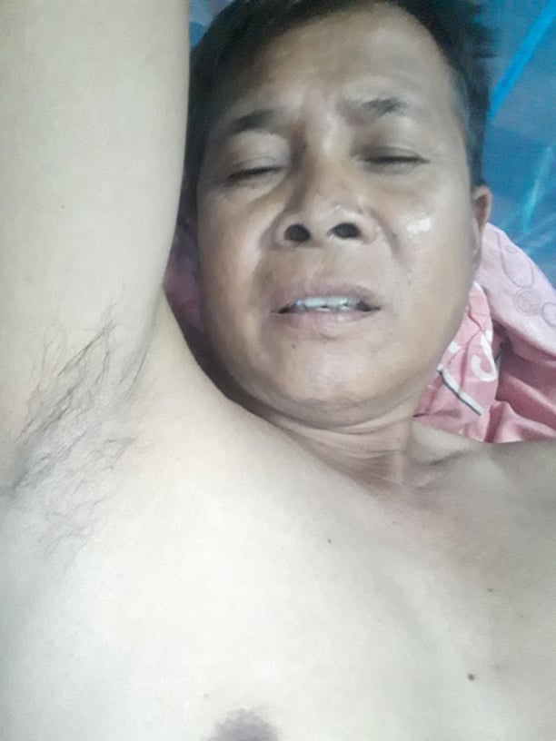 Oldmanarmpit's tweet photo. อบต.คนดัง โชว์รักแร้ ขนนิดๆ แต่เห็นแล้ว น่าเลีย
#Fetisharmpit https://t.co/jtjAfdhBbz