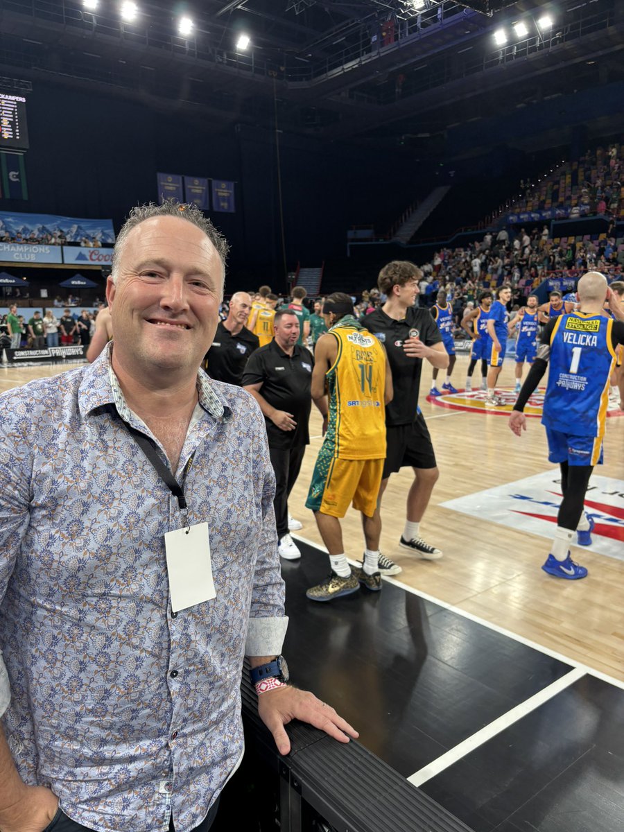 newDVGonX's tweet photo. An incredible experience in the ‘Hollywood’ seats for the @NBL clash between the @BrisbaneBullets v @JackJumpers 

Game going into OT made for an amazing night.

One of the better corporate hospitality experiences I’ve had. 

#NBL27 

🏀🏀🏀🏀🏀 https://t.co/SlEPUIZDsV