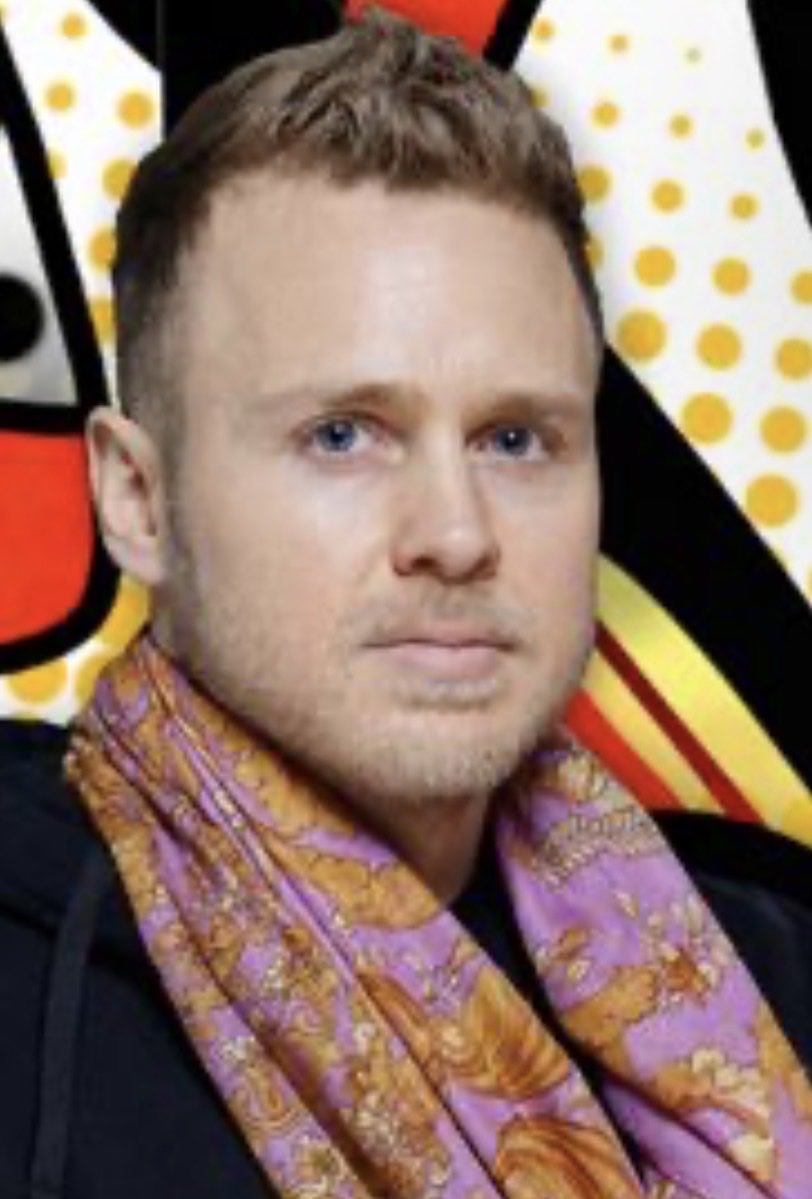 DonnyAssHat's tweet photo. @spencerpratt Tell this guy with the cute scarf and tons of hair product. https://t.co/sHS2HDA68p