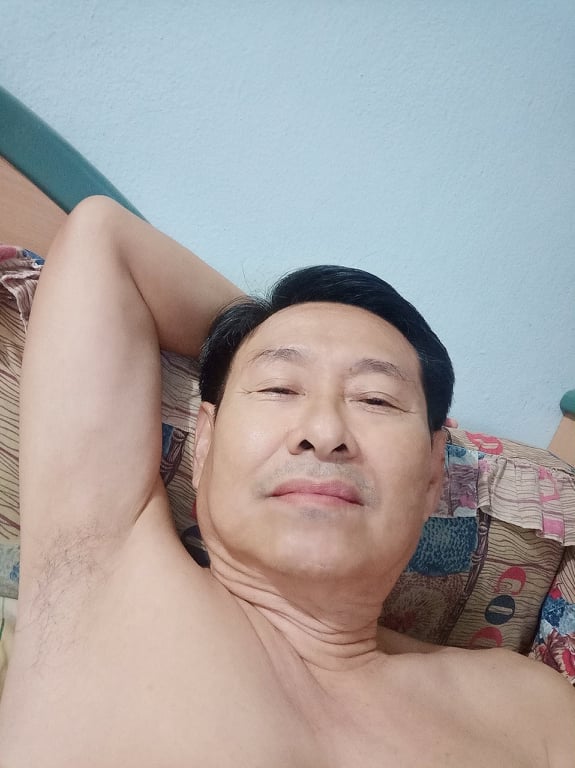 Oldmanarmpit's tweet photo. ดาราที่รับบทหมอบ่อยๆ ตัวจริงขี้เงี่ยน โชว์รักแร้ ขนนิดๆ  น่าหอม น่าเลีย
@fetisharmpit.  . https://t.co/uqxLnApDI6