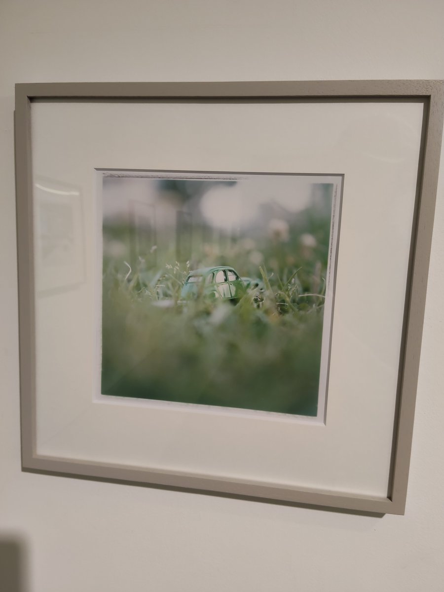 naycom's tweet photo. 高橋恭司「mini/cars」展at void+。ミニカーだからなのか、独特の孤独感を感じました。10日まで。 https://t.co/YDEtX4DMtp
