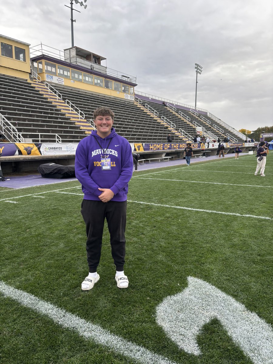 simonhaus62's tweet photo. Always a great time up in Mankato!!๐ ๐#rollmavs #mavswin
@CoachHenning75 @CoachBSchlaeg @CoachSchlichte @CoachHevel50 @HoffnerTodd @AlexBreeze_3 @athielen19 https://t.co/mfDfh5mQlm
