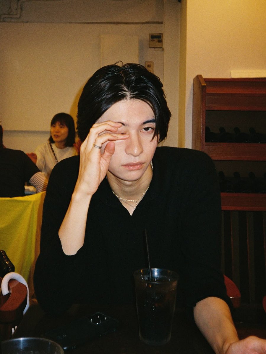 sadellais's tweet photo. • Itachi Uchiha
— 41 anos, solteiro.
— Oftalmologista. https://t.co/32xB1gdgZe