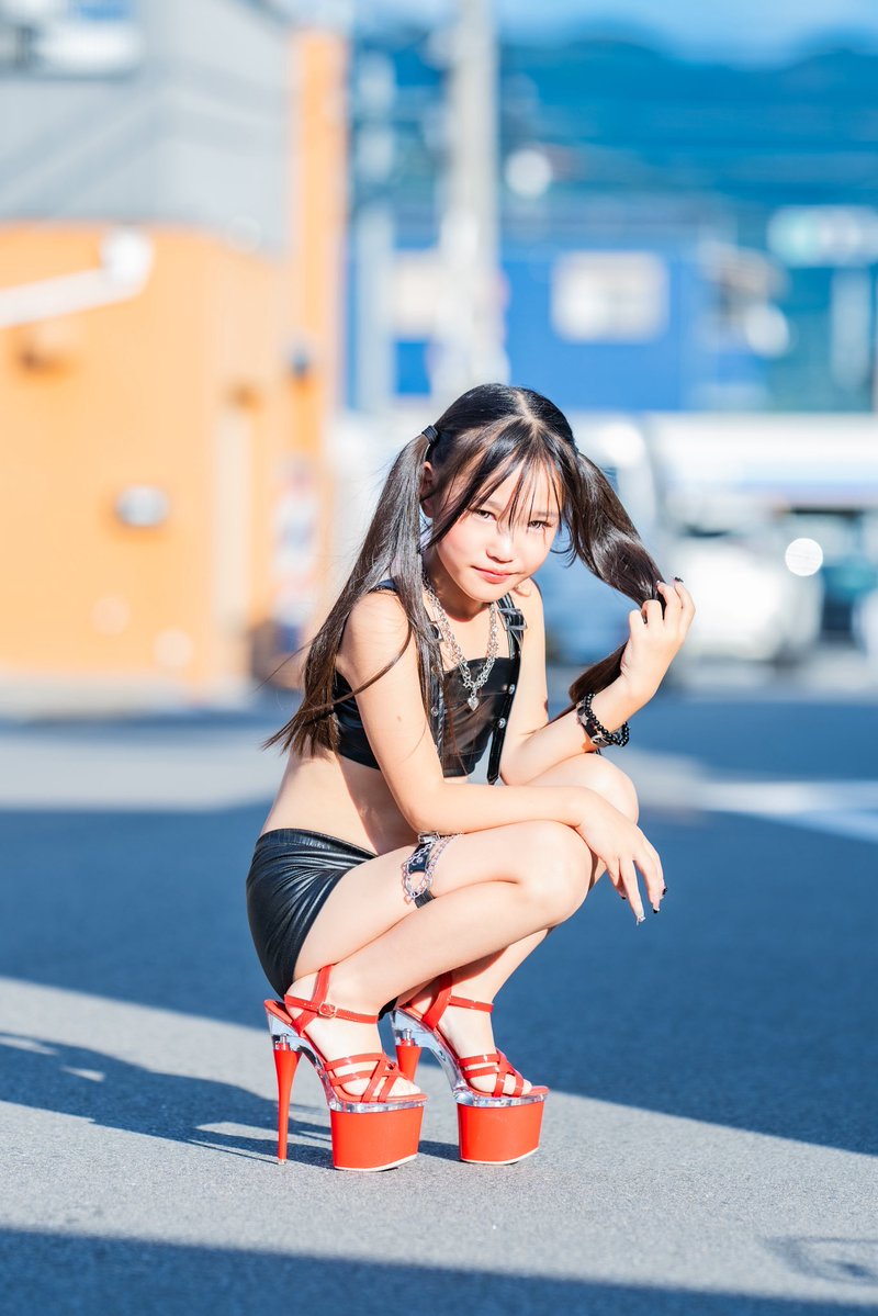 gimsei_picture's tweet photo. MILKY POP Photo session
秒撮📸
Model : 桃羽すず
ダンス調の衣装だったので思わず秒撮お願いしました🙏📸💃
#桃羽すず
#すずニャン
#AlicegirlsF4
#MILKYPOPPhotoSession https://t.co/wdxYaaIggZ