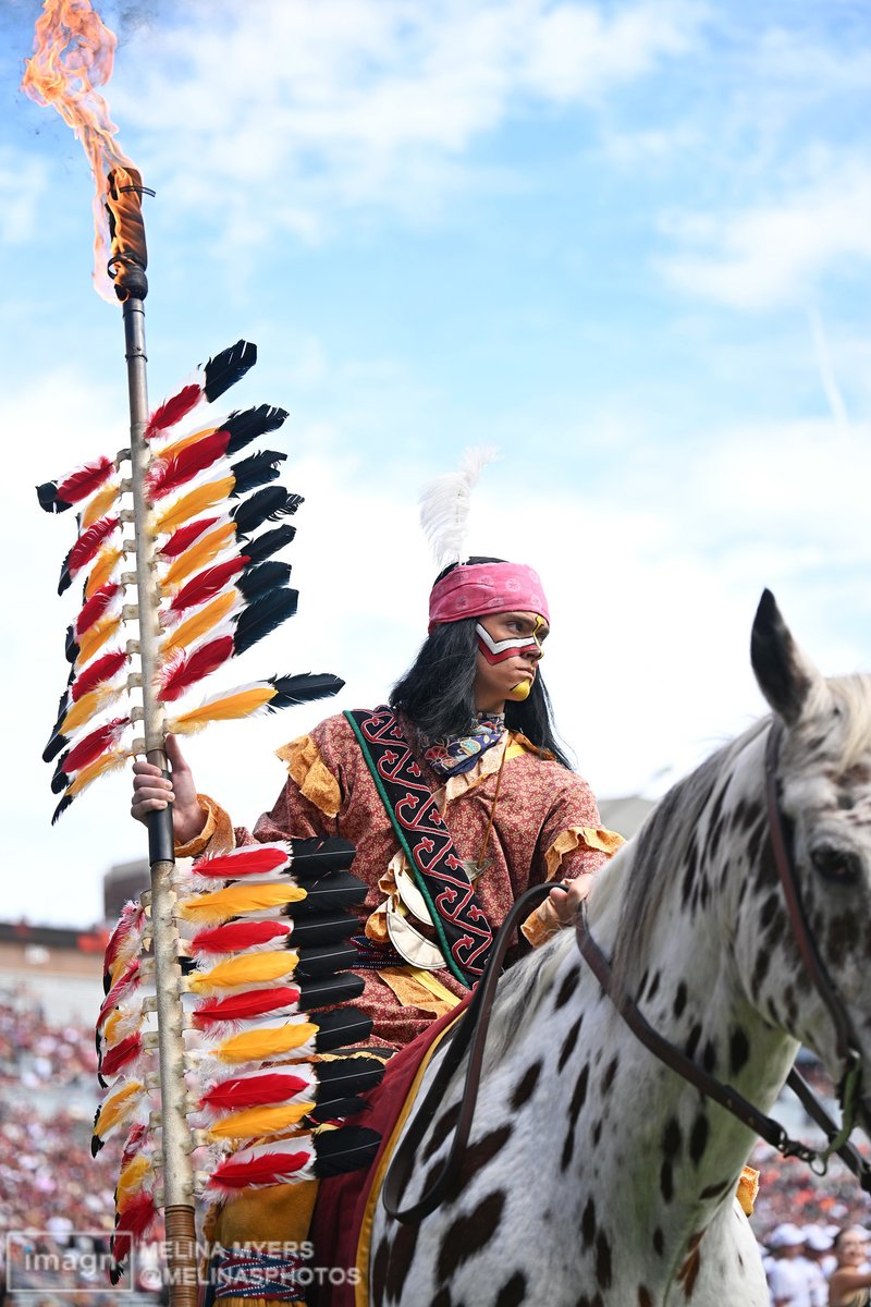 melinasphotos's tweet photo. Up close with the beautiful tradition of Osceola and Renegade📸 https://t.co/Pa6DEeecLM