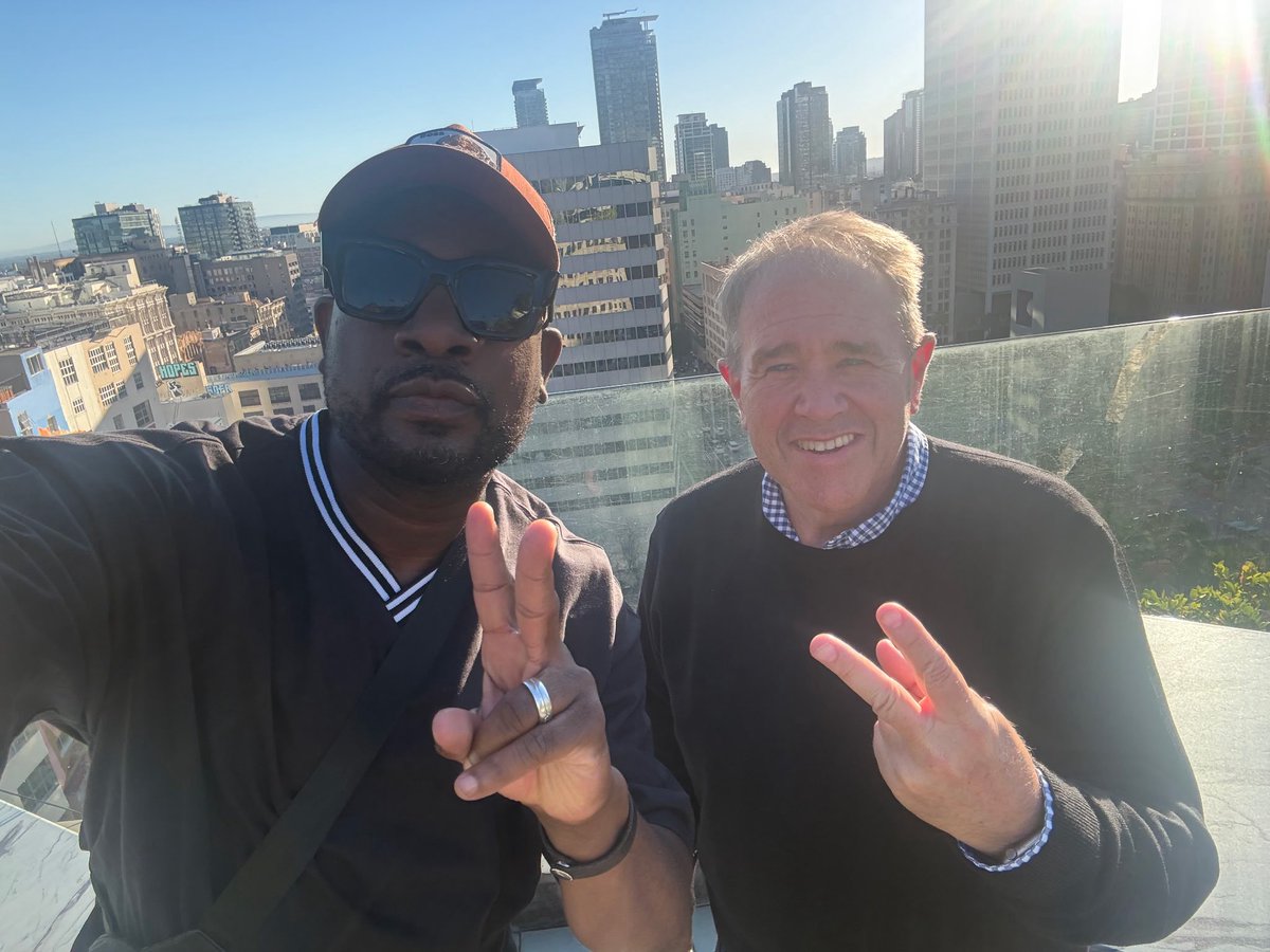 JefferyArnott's tweet photo. Great visit to downtown Los Angeles yesterday! Very productive meetings! Be back in a couple weeks! Got my Canters Deli and Randy’s donut fix as well! Looking forward to work with Dr. Joel Floyd on this big project! https://t.co/3W5t00fhje