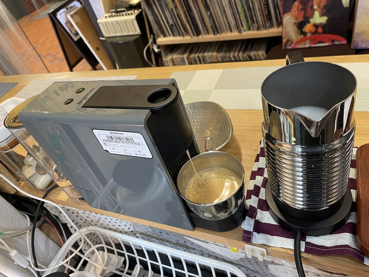 captainhillts's tweet photo. BEAT   on  WALTZ  NOW on PLAYING 
04oct26sun
mondo  music  sal alone

カプチーノ&amp;カフェラテ(I &amp;C)
まだ、絵は描けないけど
美味しいメニューが揃いました！

captain.hilts

↓ホームページ

https://t.co/h6XnP9rmp2 https://t.co/Qs3zVo1tzp