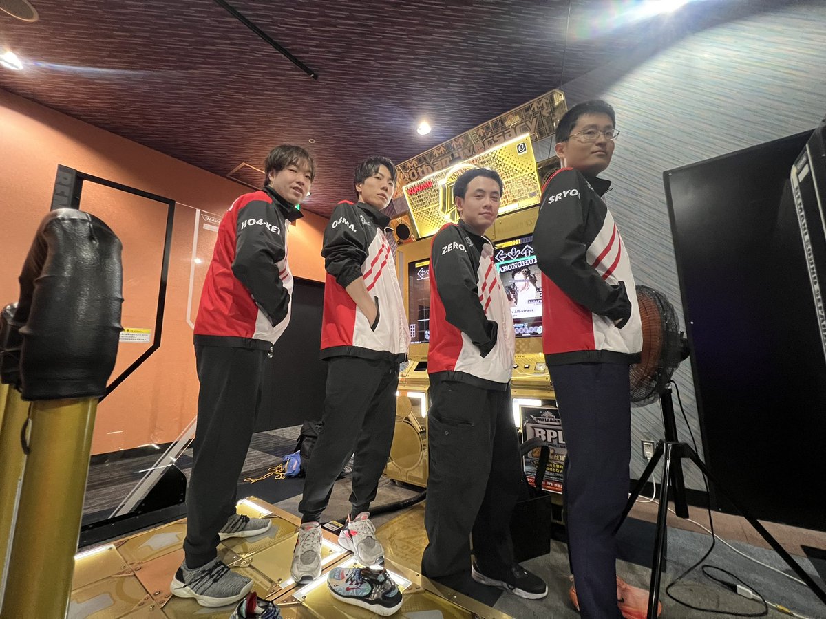 sia_pi's tweet photo. 合同練習2日目

遂にほしケチさんのチームギアが完成🌟
チーム全員集合だーーー！！🔥

#TeamROUND1 https://t.co/0qMEwBmyAJ