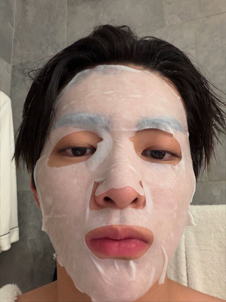 akuddkeonho's tweet photo. THREE FACES OF MY DUDUT 😭🤏🏻 https://t.co/dvrxa4xdsH