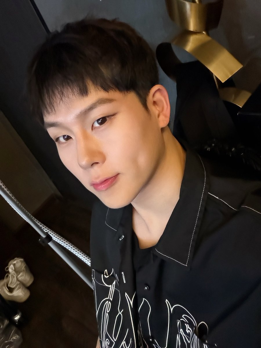 UpdateKBoys's tweet photo. Feliz aniversário para o Joohoney (MONSTA X), que hoje completa 32 anos! 🎉

#HAPPYJOOHONEYDAY
#JOOHONEY #주헌 https://t.co/9x01SHOXtt