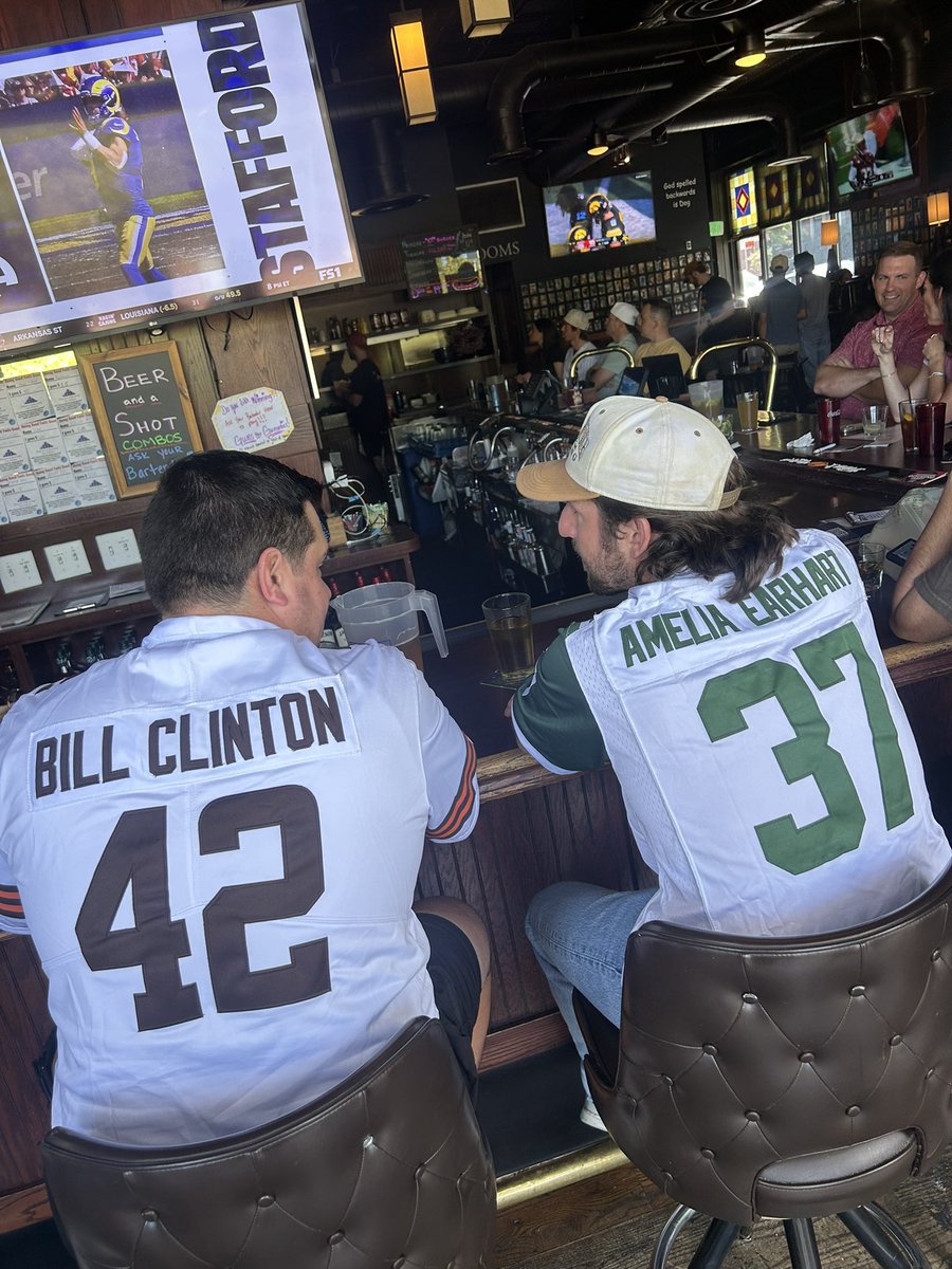 Bmangall20's tweet photo. Just an insane collab https://t.co/h1vDYwv3U3