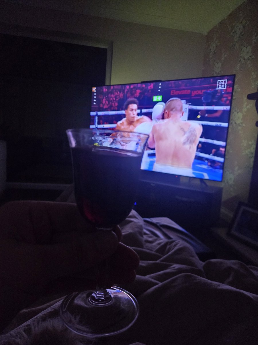 DelfJosh's tweet photo. @billyboxing2 Its taken a drastic turn @billyboxing2 https://t.co/25LqeEpcwq