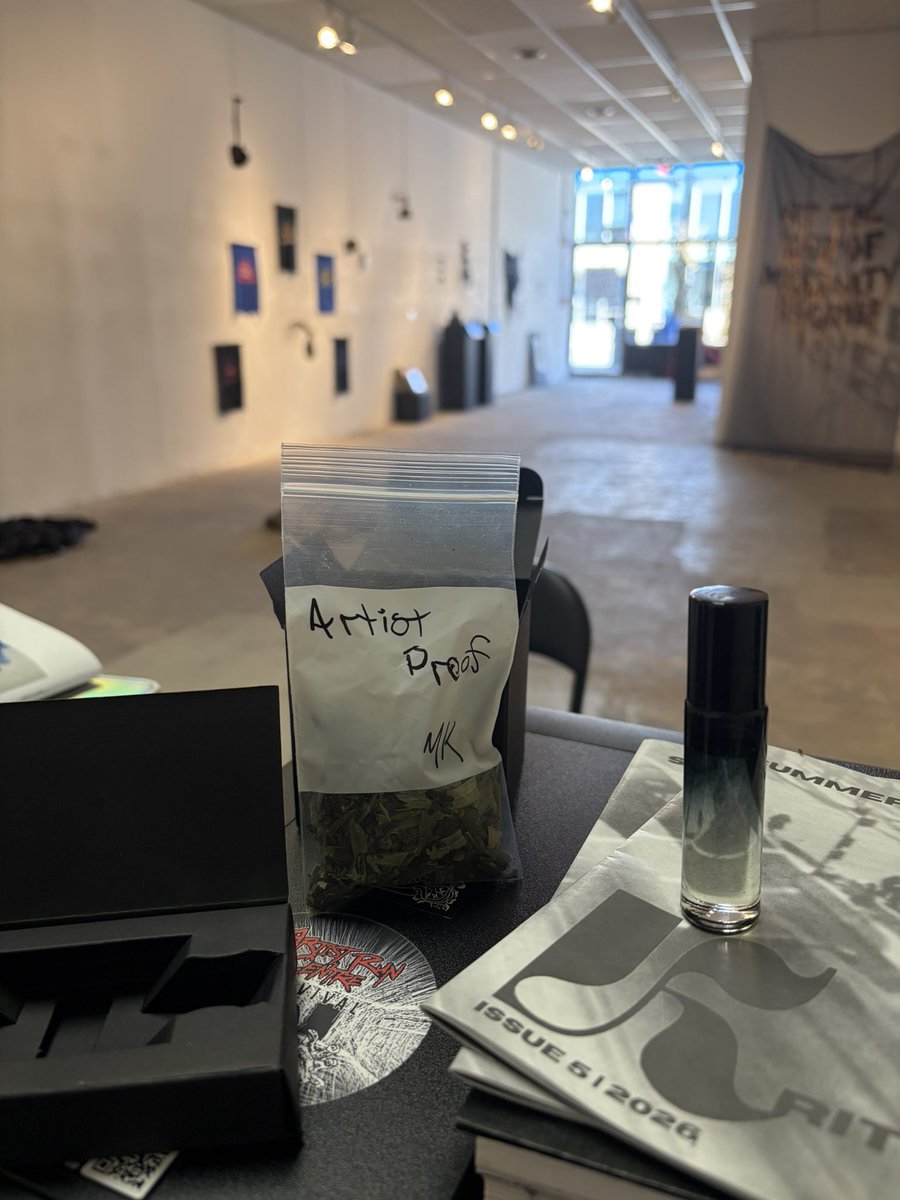 alexicologies's tweet photo. Another episode of “Cool Things I Get and Get to Do at Work.” 

Grateful to be here at @wwgnorthbay with ‘What We Make of the Dark’, an exhibition I curated featuring the work of Schem Rogerson Bader and Terre Chartrand; a show focused on grief and loss through a queer lens. https://t.co/ALOH8nxO0e