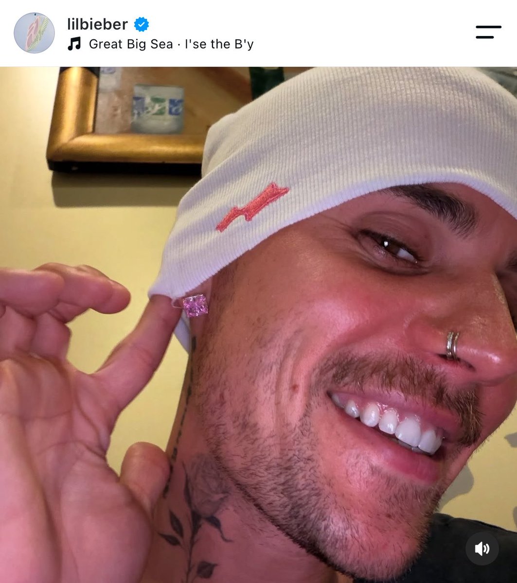 beautyofjdb's tweet photo. guys…. they’re having a girl…. https://t.co/qLCIgQjwvw